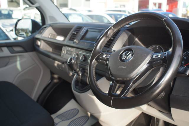 2019 Volkswagen Transporter 2.0 TDI BMT 150 Highline Kombi Van