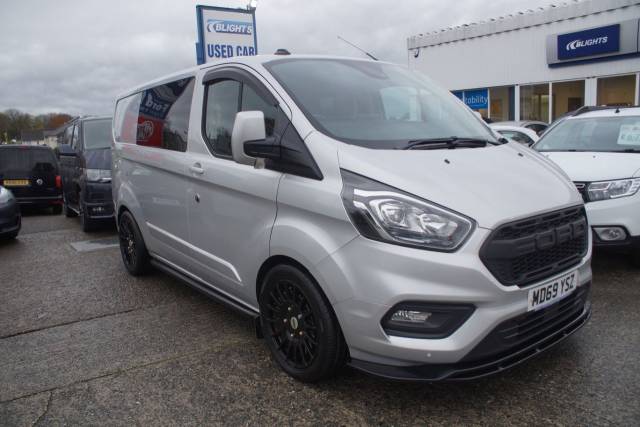 Ford Transit Custom 2.0 EcoBlue 130ps Low Roof Limited Camper MPV Diesel Silver
