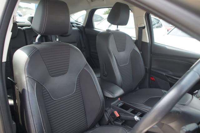2017 Ford Focus 1.0 EcoBoost 125 Titanium X 5dr