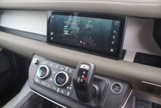 2020 Land Rover Defender 2.0 D240 SE 110 5dr Auto