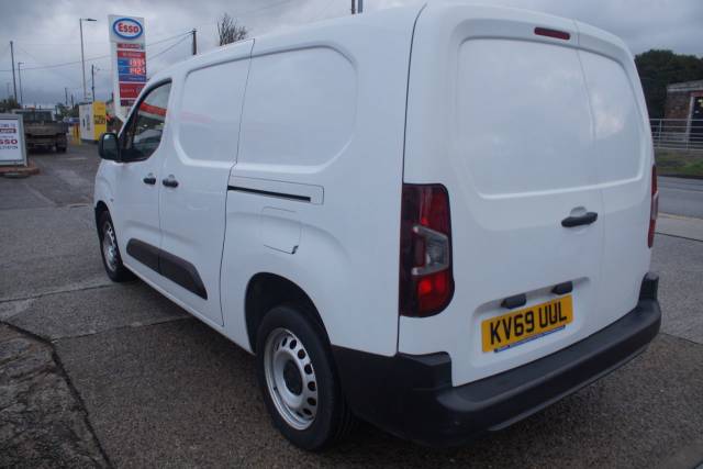 2019 Vauxhall Combo Cargo 2300 1.6 Turbo D 100ps H1 Edition Van