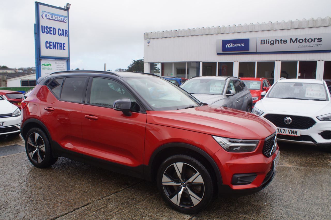 2022 Volvo XC40