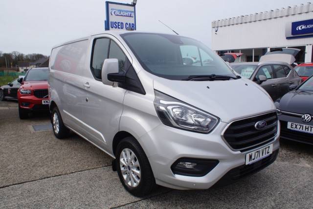 Ford Transit Custom 2.0 EcoBlue 130ps Low Roof Limited Van Panel Van Diesel Silver