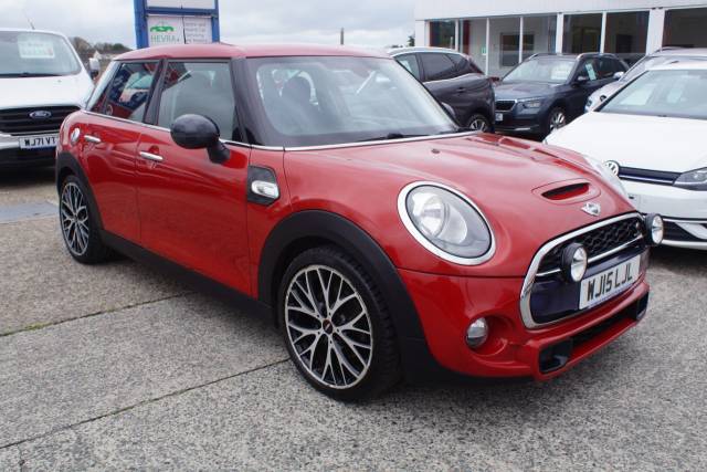 Mini Hatchback 2.0 Cooper S 5dr Hatchback Petrol Blazing Red Metallic