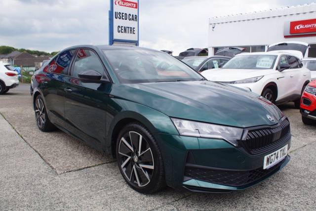 Skoda Octavia 1.5 TSI 150 e-TEC Sportline 5dr DSG Hatchback Petrol Green