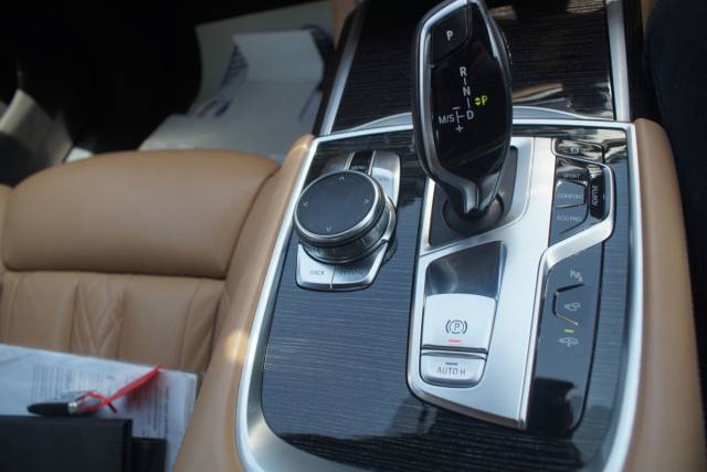2017 BMW 7 Series 3.0 740d xDrive M Sport 4dr Auto