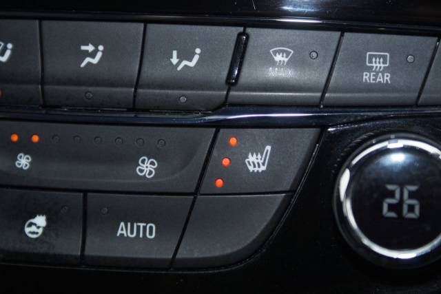 2015 Vauxhall Astra 1.6 CDTi 16V 136 Elite Nav 5dr