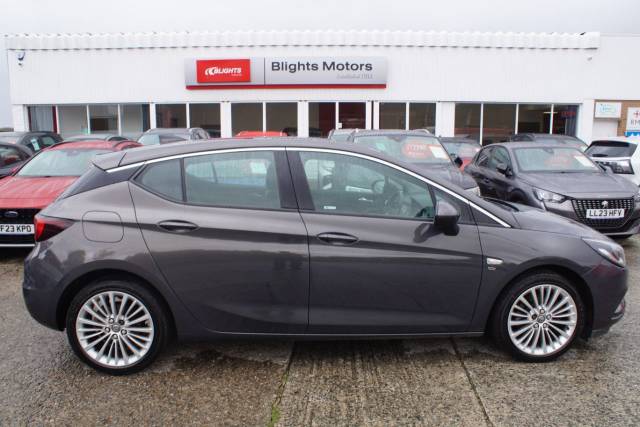 2015 Vauxhall Astra 1.6 CDTi 16V 136 Elite Nav 5dr